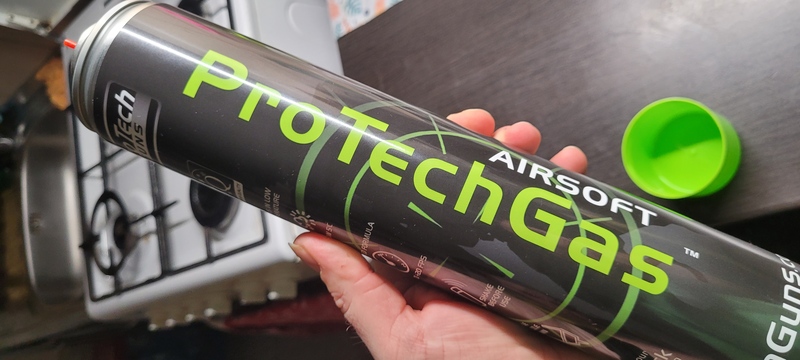A real photo din Green Gas Pro Tech 750 ml by Zoli (1)