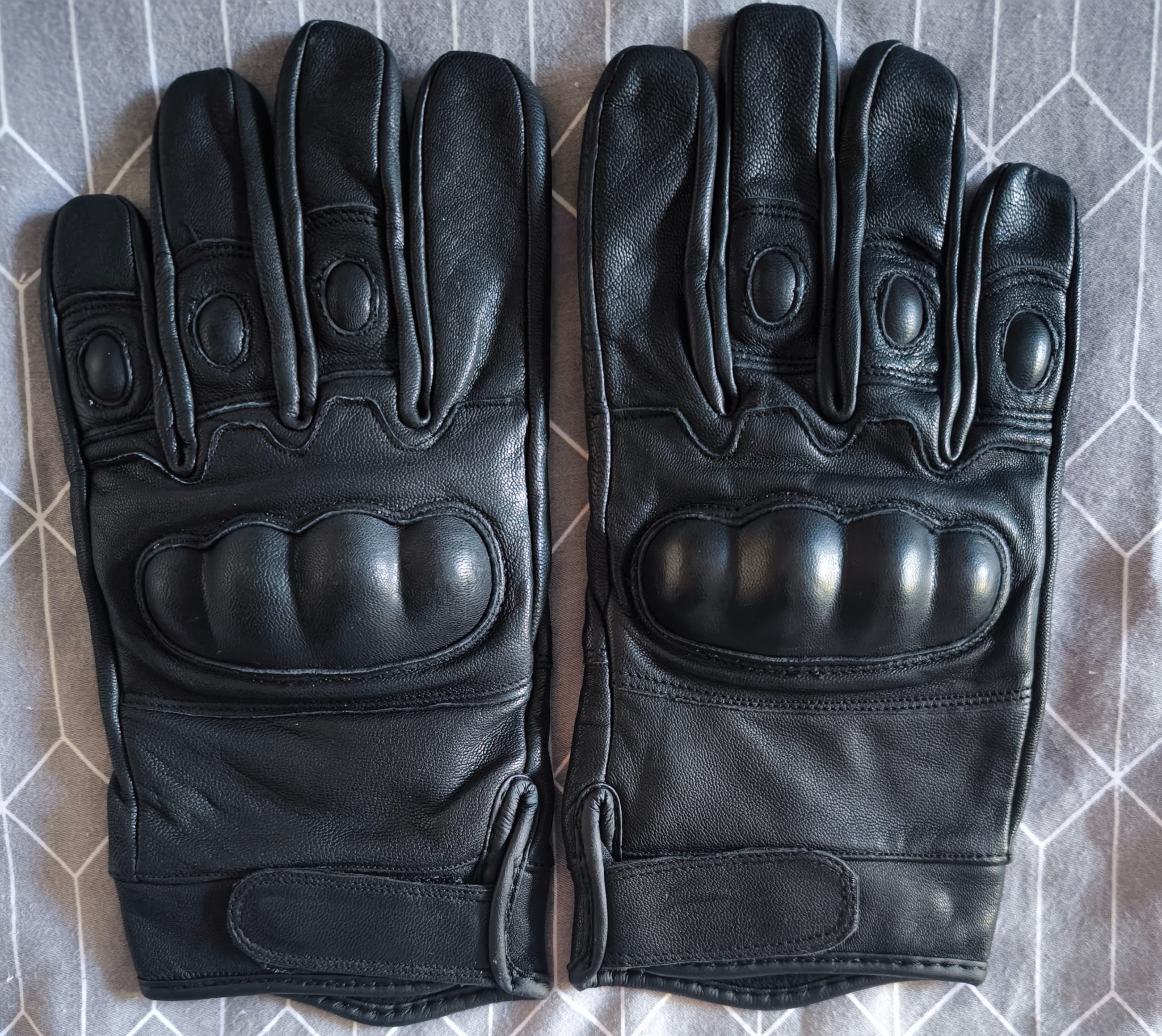 A real photo din Manusi tactice piele Mil-Tec XL by Cosmin (5)