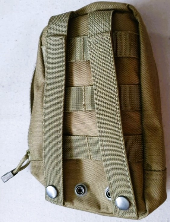 A real photo din Pouch GP 8Fields Olive by Mack (5)