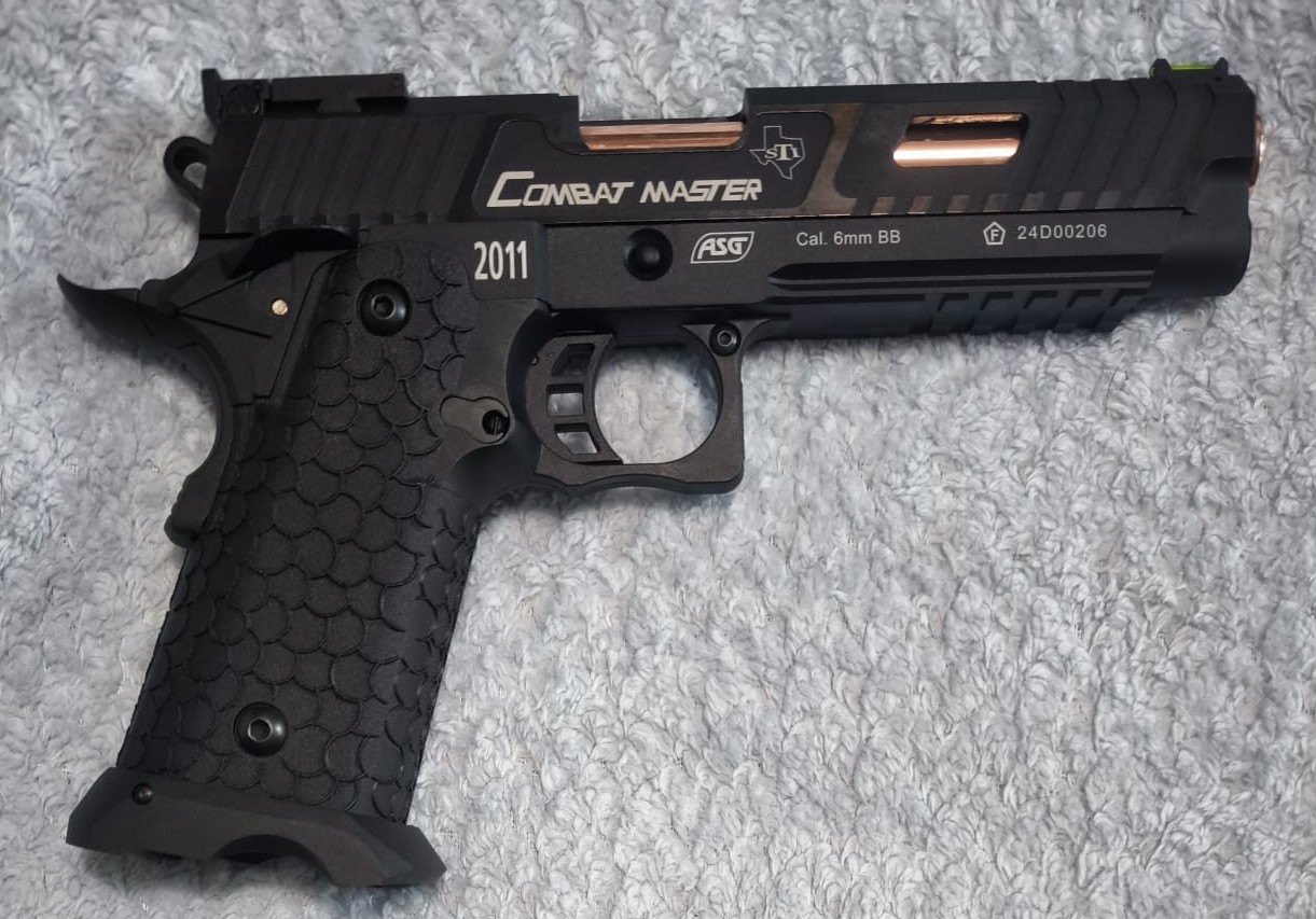 A real photo din Replica Combat Master CO2 STI by Andy (4)