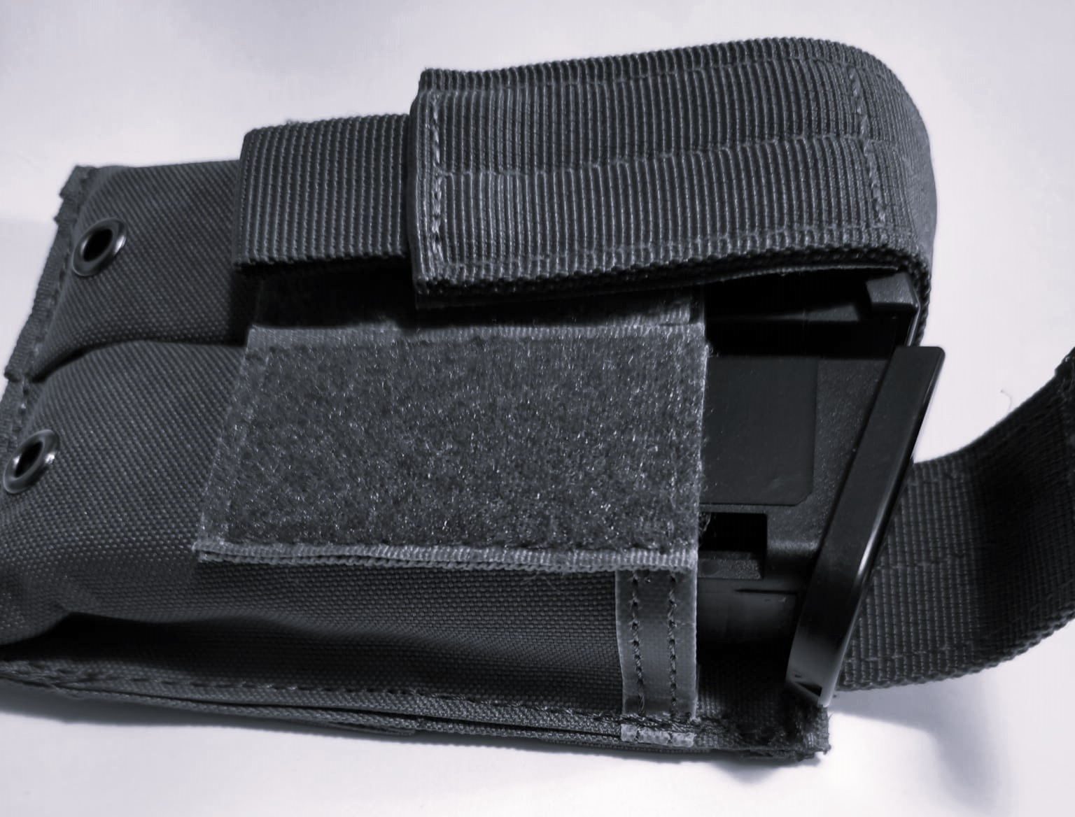 A real photo din Pouch incarcator pistol dublu Mil-Tec Negru by Solo (3)