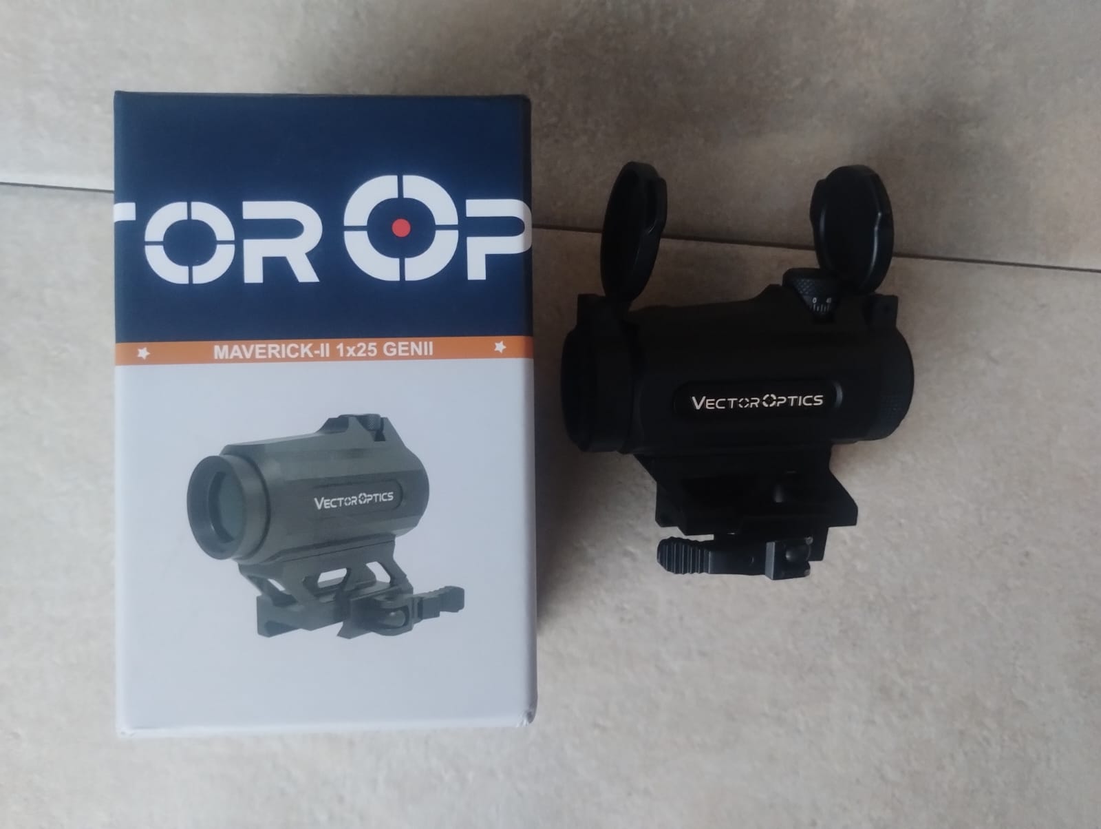 A real photo din Red dot Maverick-II 1X25 Gen II Vector Optics by Alex (4)
