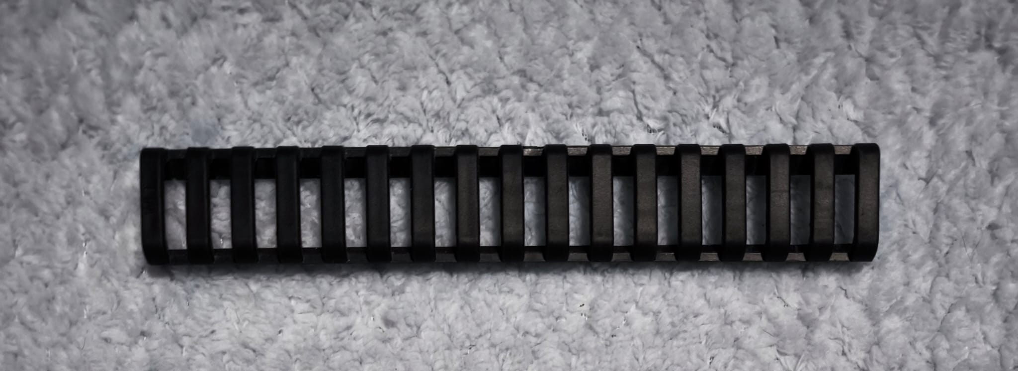 A real photo din Protectii sina RIS 18 Slots MP Negru by Cosmin (4)