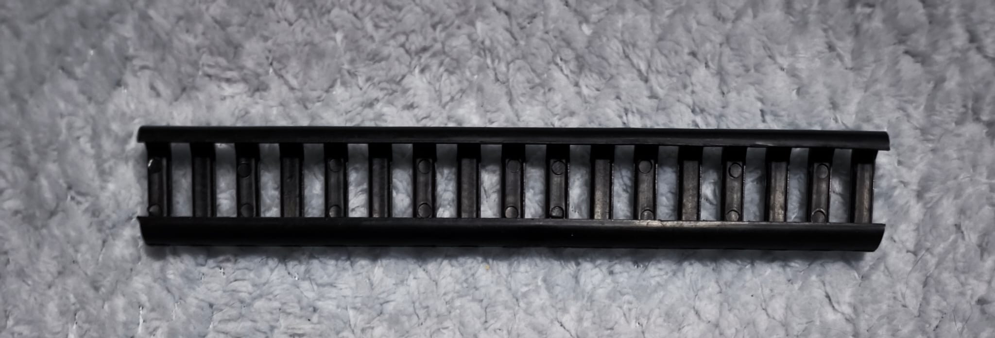 A real photo din Protectii sina RIS 18 Slots MP Negru by Cosmin (3)