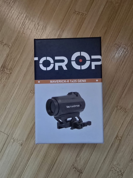A real photo din Red dot Maverick-II 1X25 Gen II Vector Optics by Gabriel (1)
