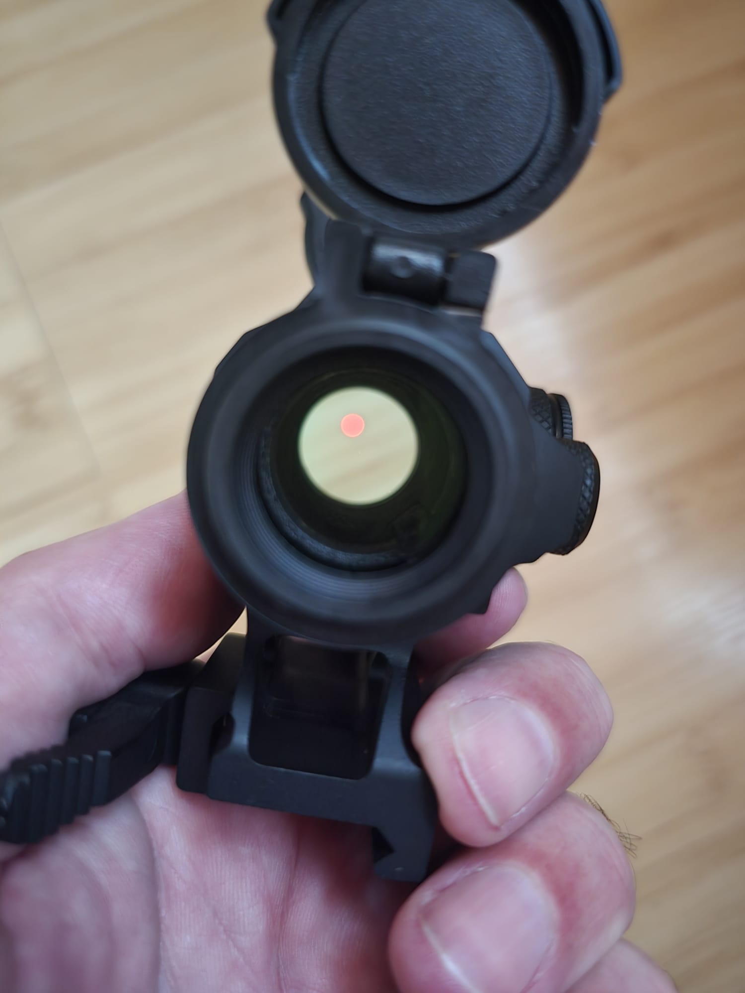 A real photo din Red dot Maverick-II 1X25 Gen II Vector Optics by Gabriel (3)
