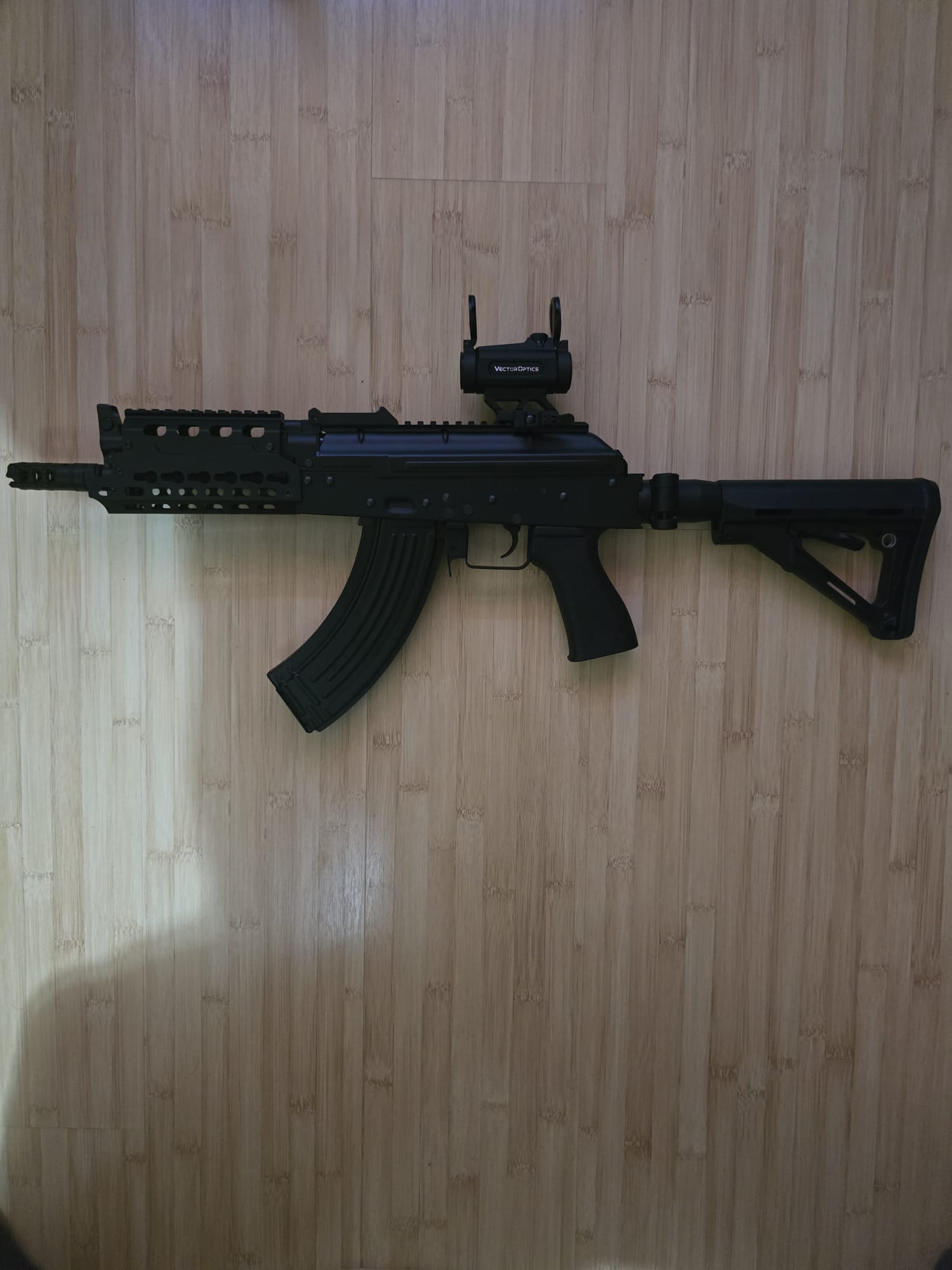 A real photo din Red dot Maverick-II 1X25 Gen II Vector Optics by Gabriel (4)